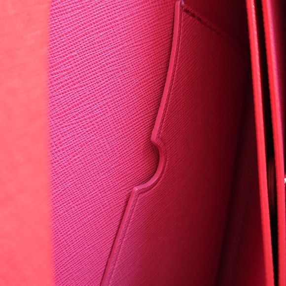 Kate Spade clutch wristlet scallop trim bag - Picture 8 of 16